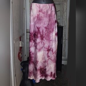 Elegant Tie-Dye Maxi Skirt